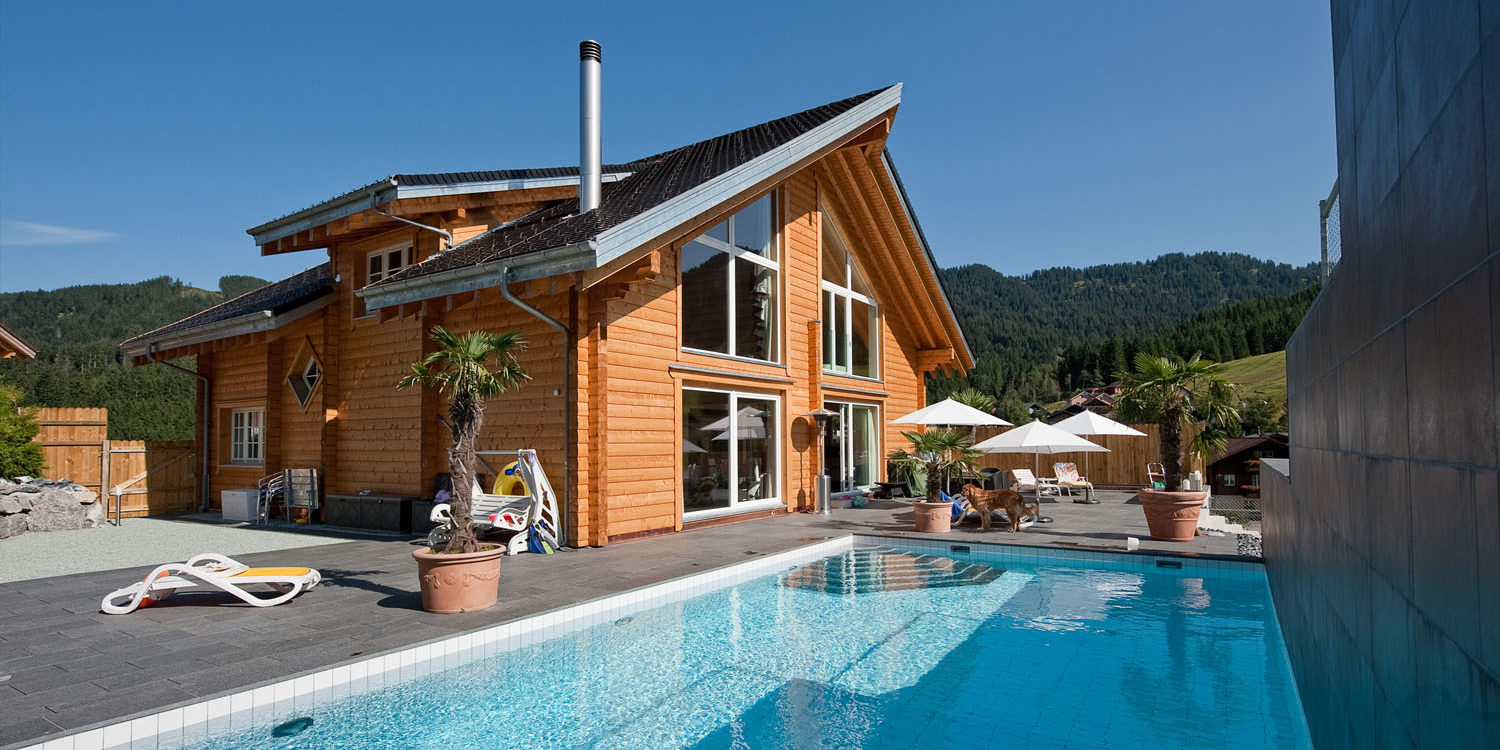 MAISONS BOIS MASSIFS_9 1500X750 | Polar Life Haus Quelles sont les assurances obligatoires pour la construction d’une maison en ossature bois ? Brumath