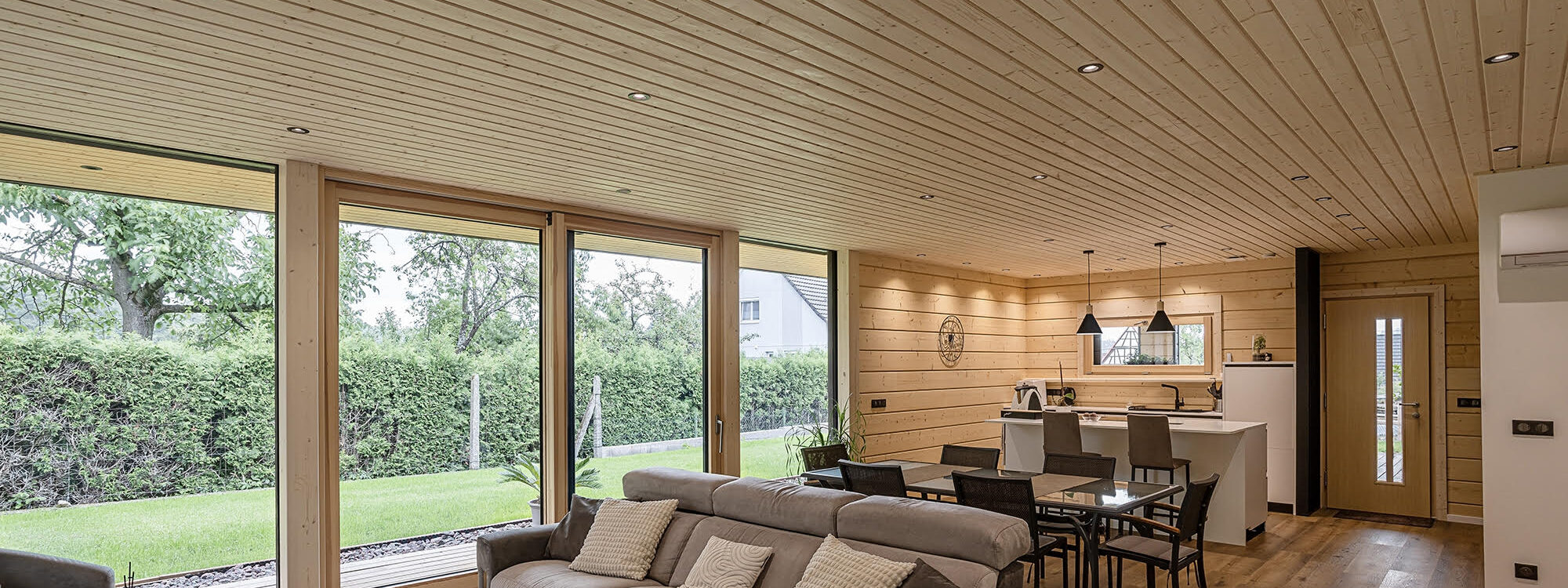 POLAR 3 2000X750 | Polar Life Haus Pourquoi intégrer de grandes baies vitrées dans une maison à ossature bois ? Bischwiller