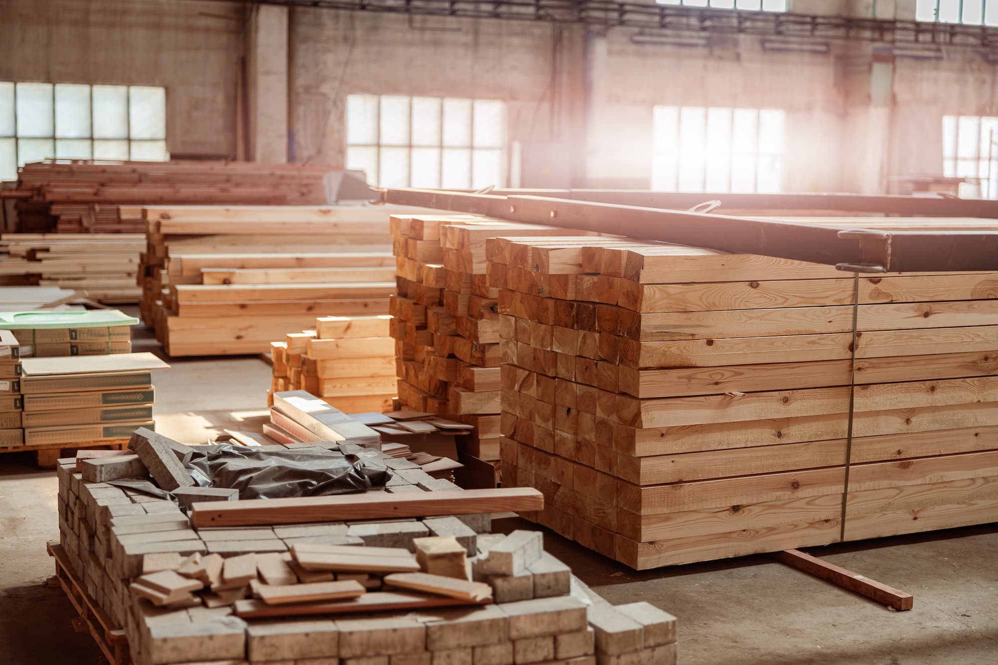 Quel bois massif choisir pour une maison &agrave; ossature bois cl&eacute; en main : &eacute;pic&eacute;a ou pin du nord ? Strasbourg